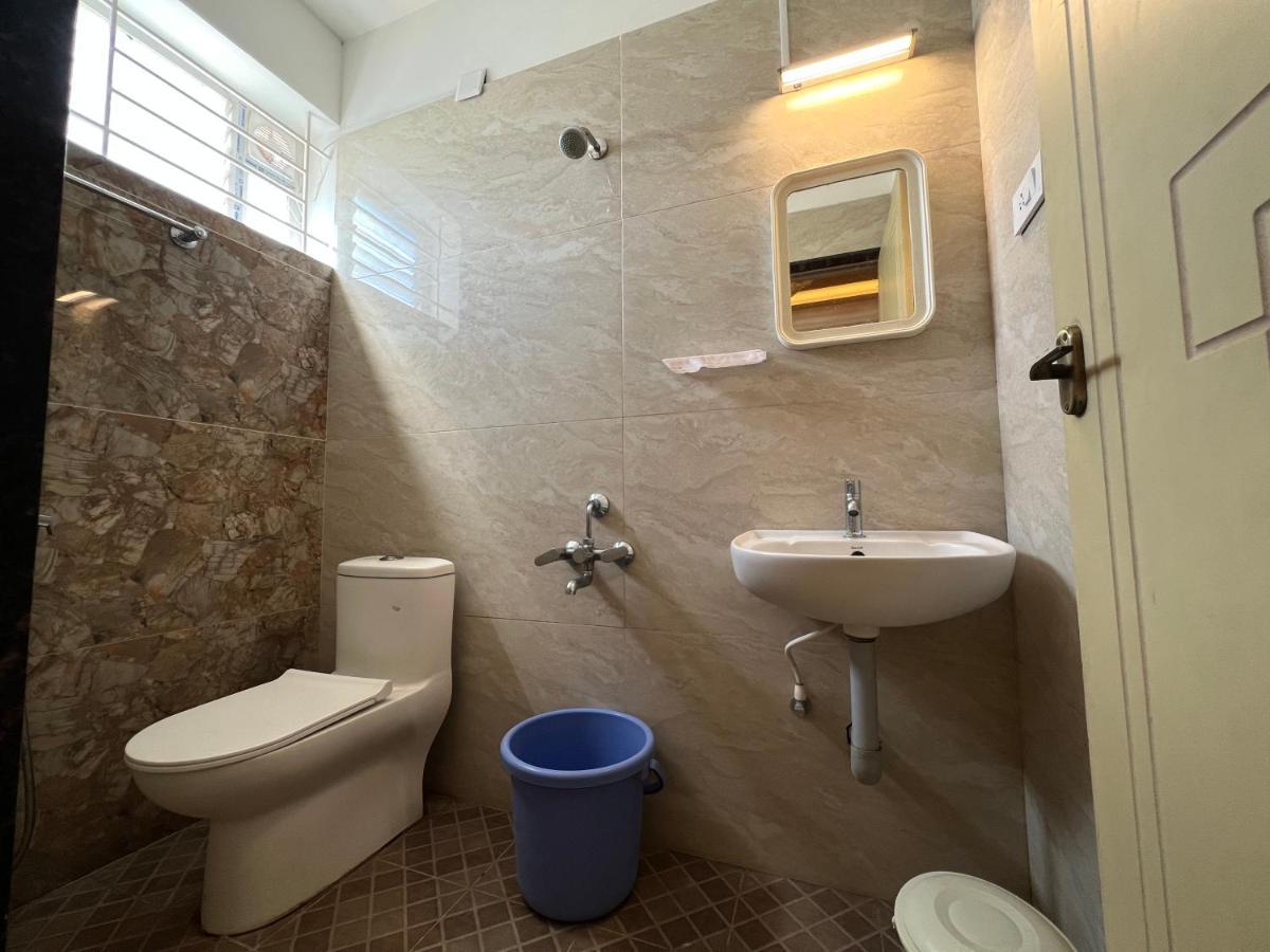 Raja Residency Hotel Alandurai Luaran gambar