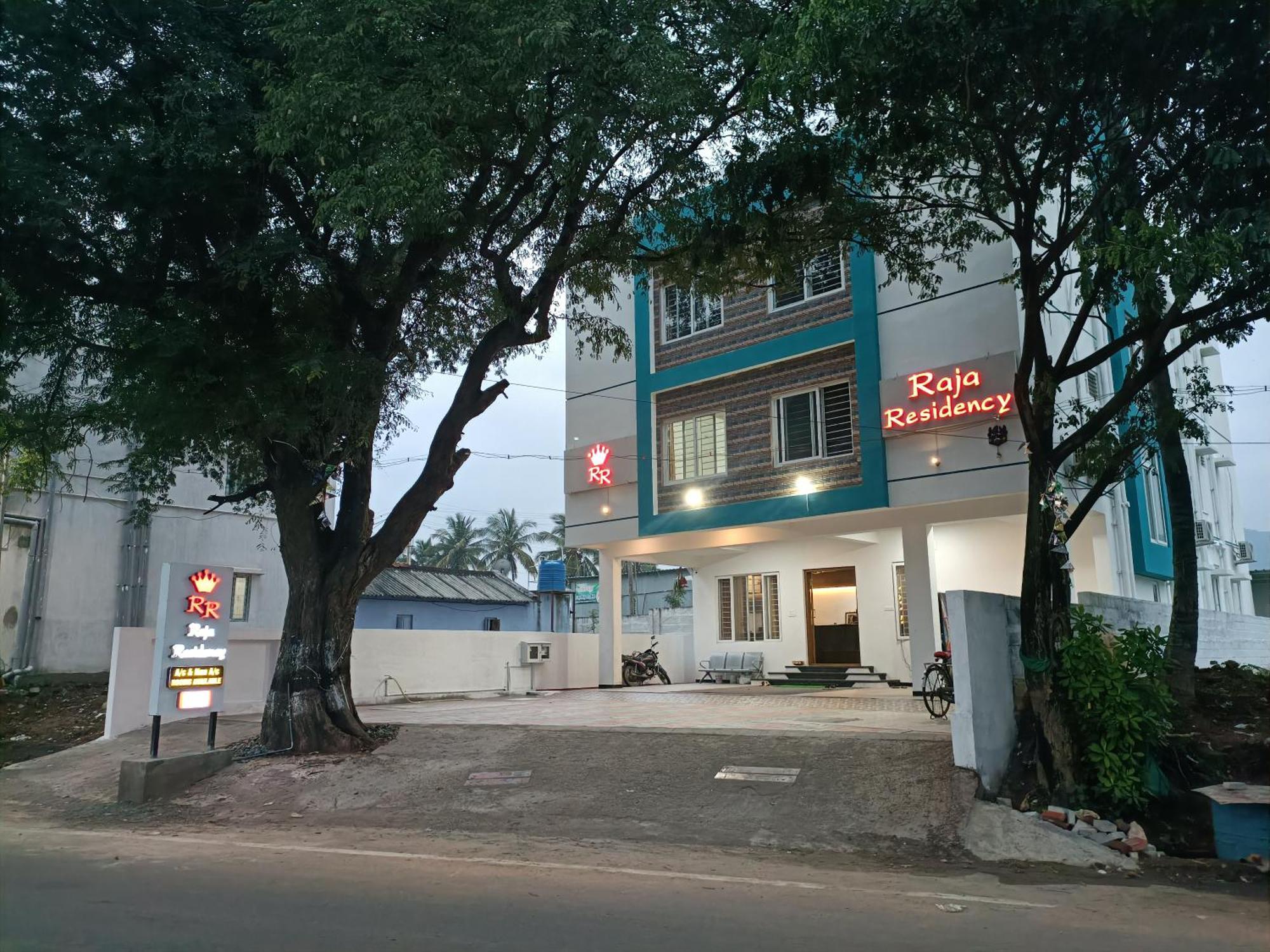 Raja Residency Hotel Alandurai Luaran gambar